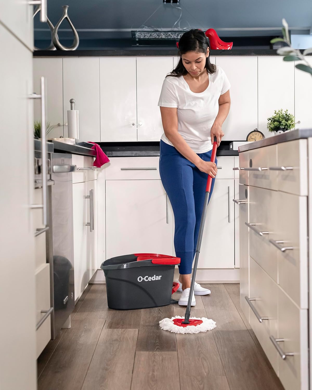O - Cedar Easywring Microfiber Spin Mop & Bucket Floor Cleaning System with 1 Extra Refill - Fredblissful